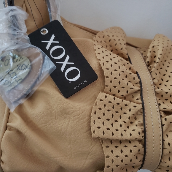 Beige Brand New Xoxo hangbag - Picture 2 of 4